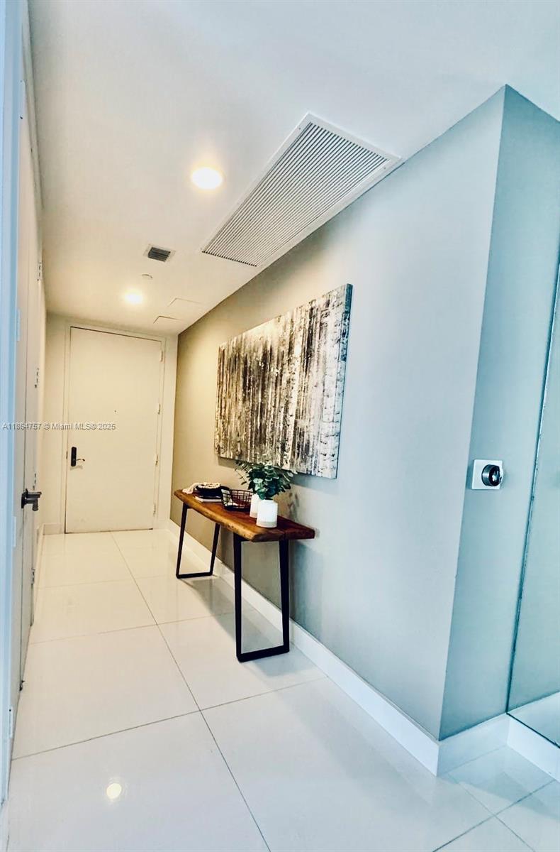 See details 2905 2 / 2 1435 sq. ft. $ 2025-08-25 0 Photo