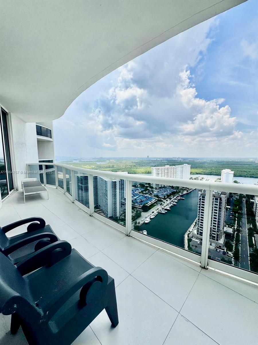 See details 2905 2 / 2 1435 sq. ft. $ 2025-08-25 0 Photo