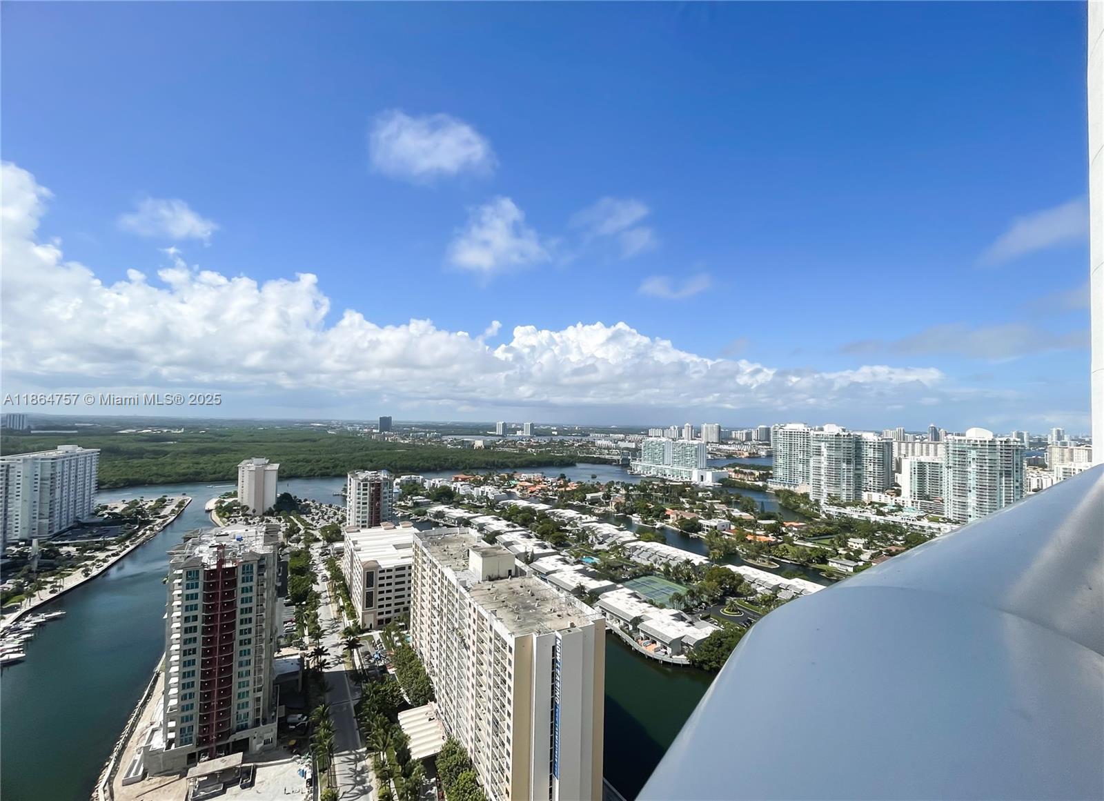 See details 2905 2 / 2 1435 sq. ft. $ 2025-08-25 0 Photo
