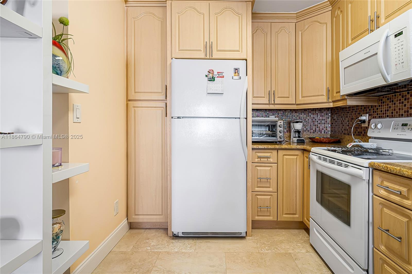 Photo of 1849 Ocean Dr  #905, Hallandale Beach, Florida, 33009 - 