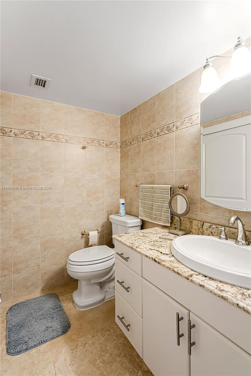 Photo of 1849 Ocean Dr  #905, Hallandale Beach, Florida, 33009 - 