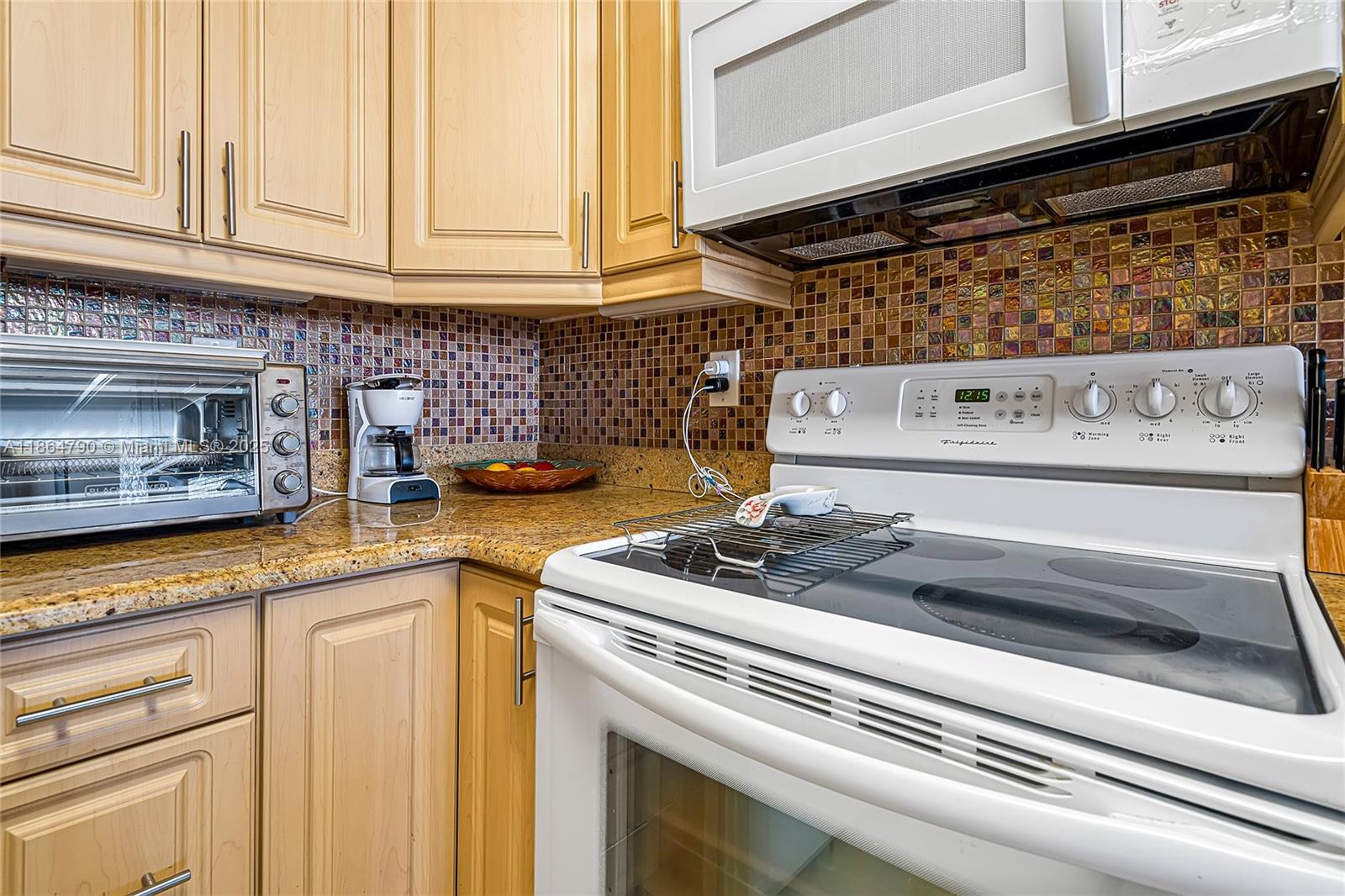 Photo of 1849 Ocean Dr  #905, Hallandale Beach, Florida, 33009 - 