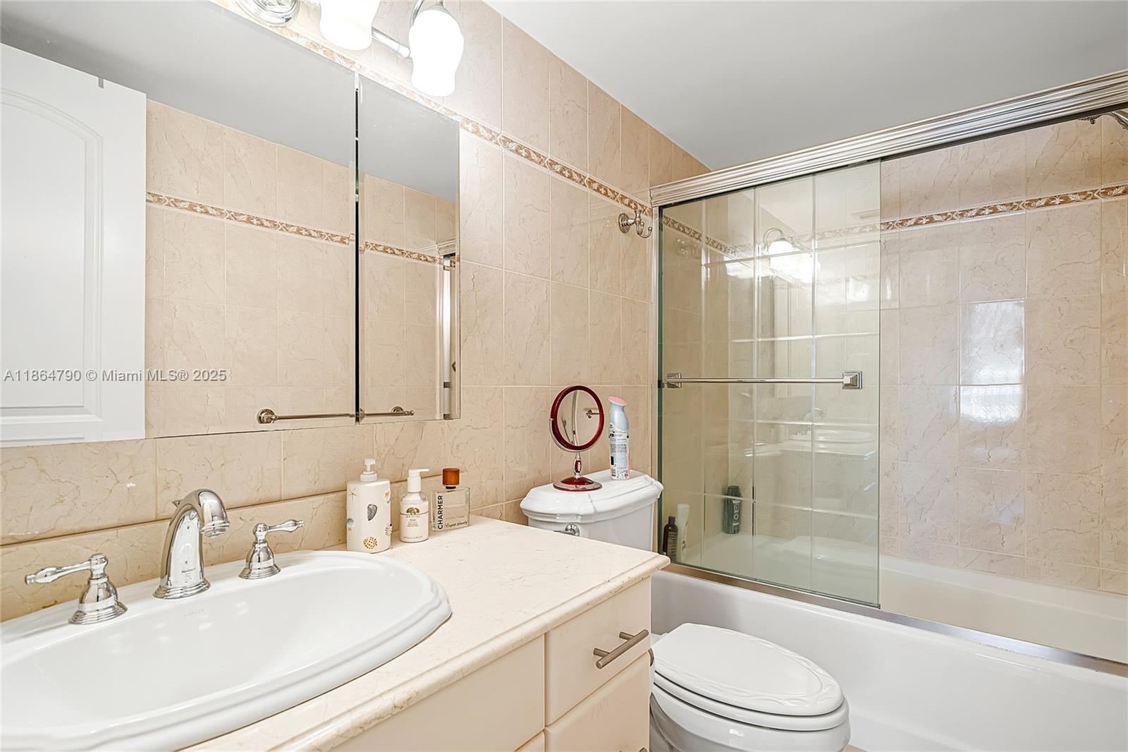 Photo of 1849 Ocean Dr  #905, Hallandale Beach, Florida, 33009 - 