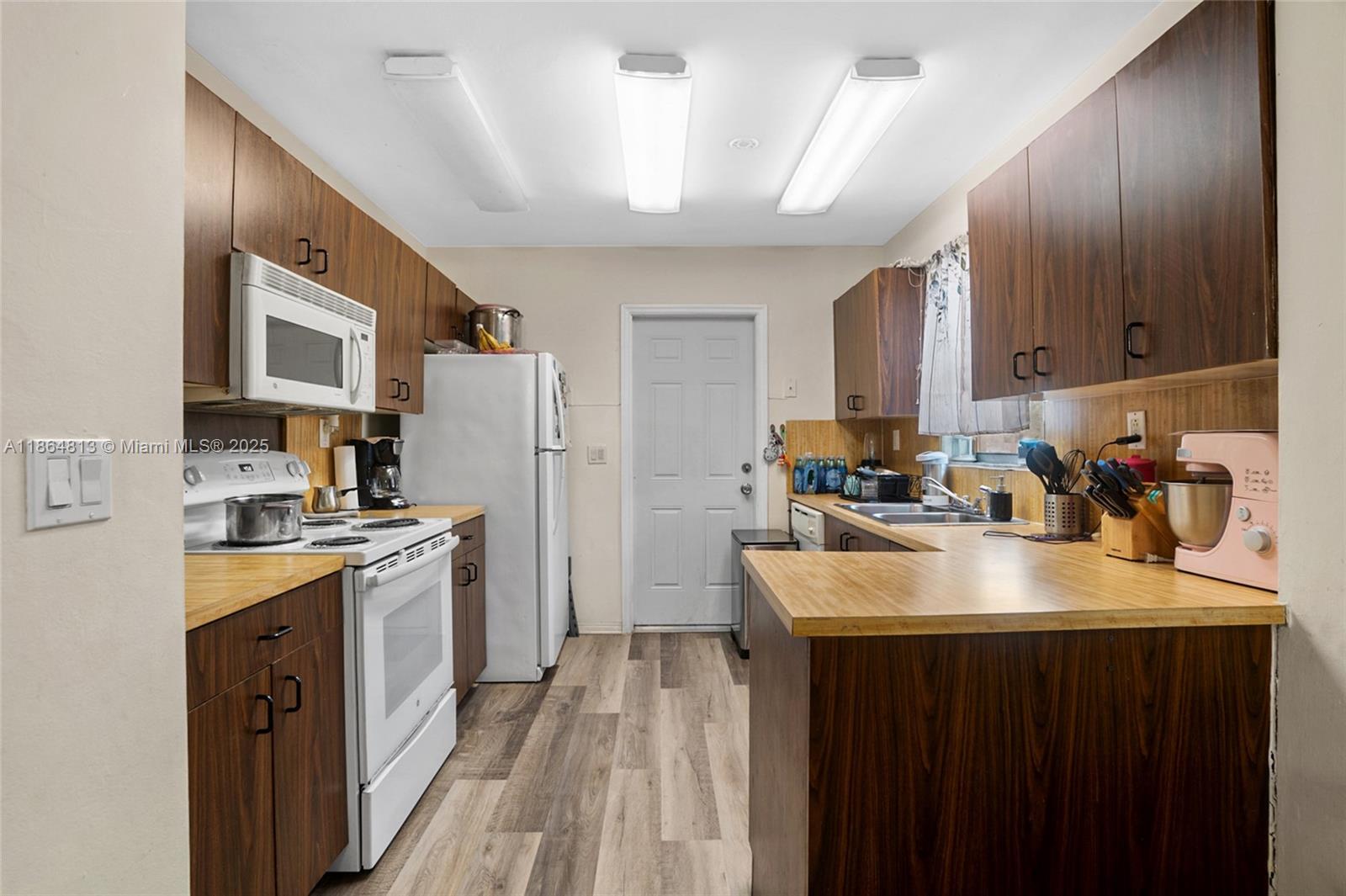  /  2506 sq. ft. $ 2025-08-25 0 Photo