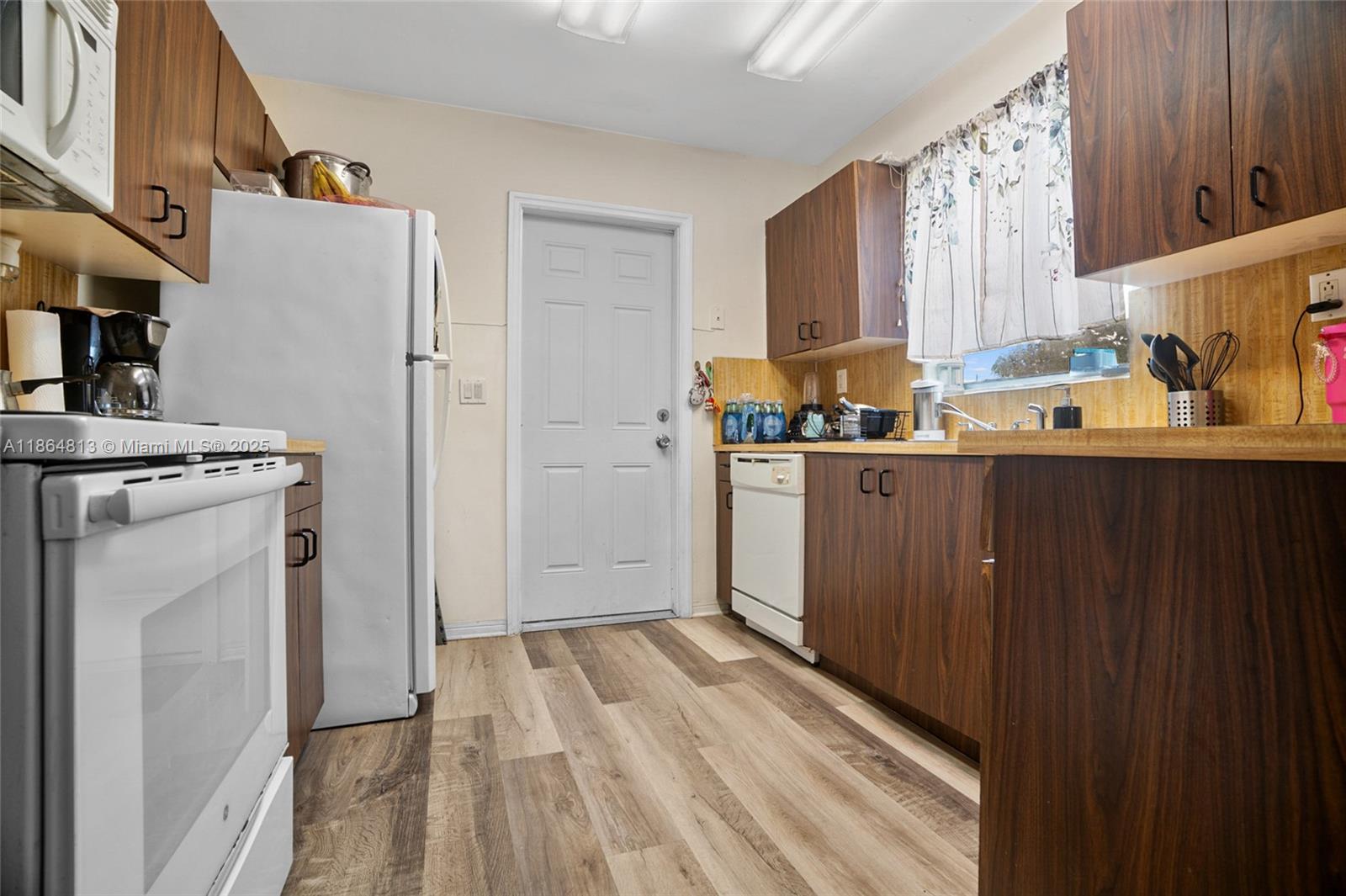   /  2506 sq. ft. $ 2025-08-25 0 Photo