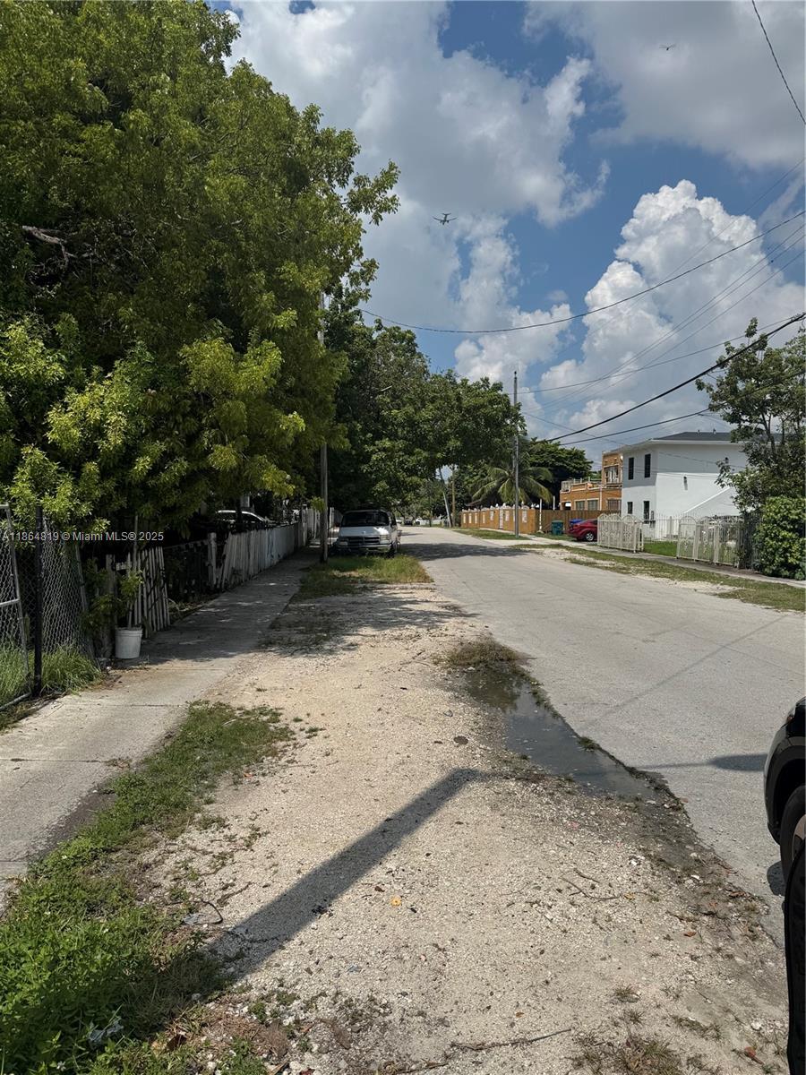 See details / sq. ft. $ 2025-08-25 0 Photo