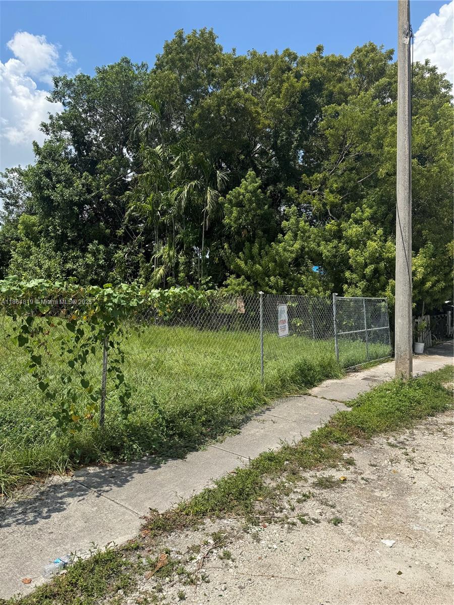 See details / sq. ft. $ 2025-08-25 0 Photo