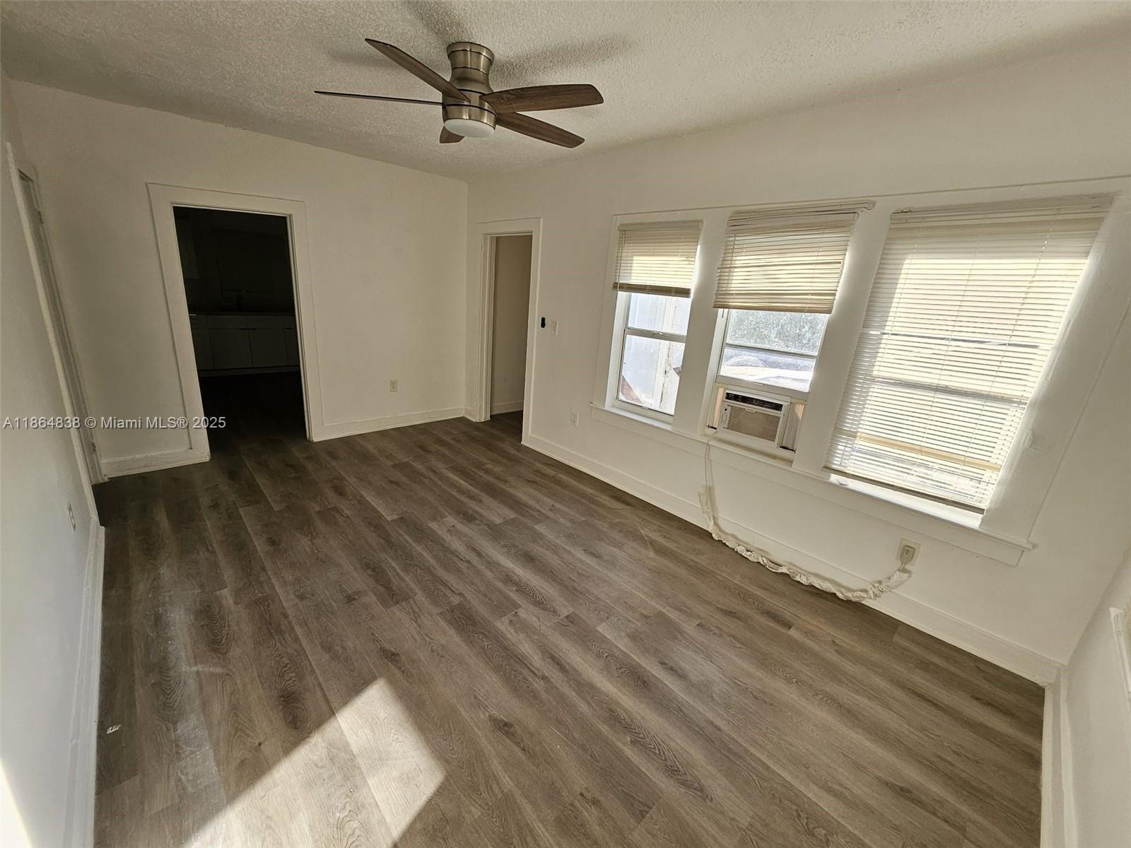 See details / 5367 sq. ft. $ 2025-08-25 0 Photo