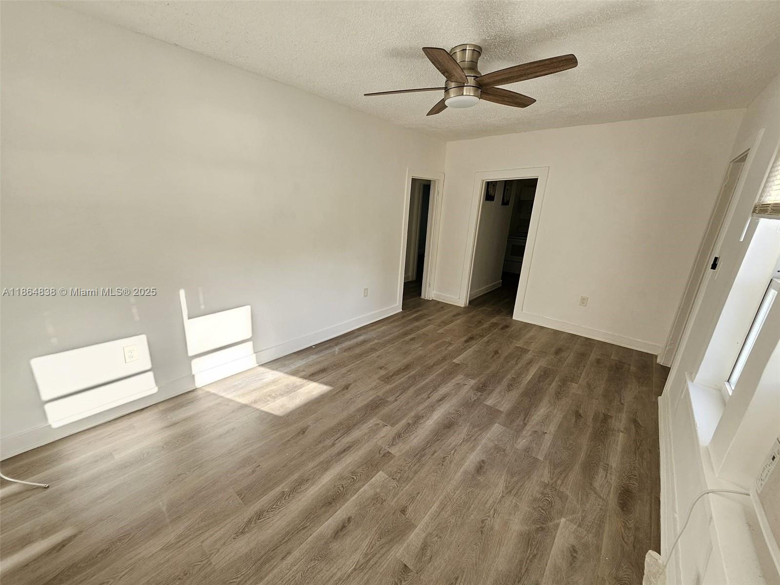 See details / 5367 sq. ft. $ 2025-08-25 0 Photo