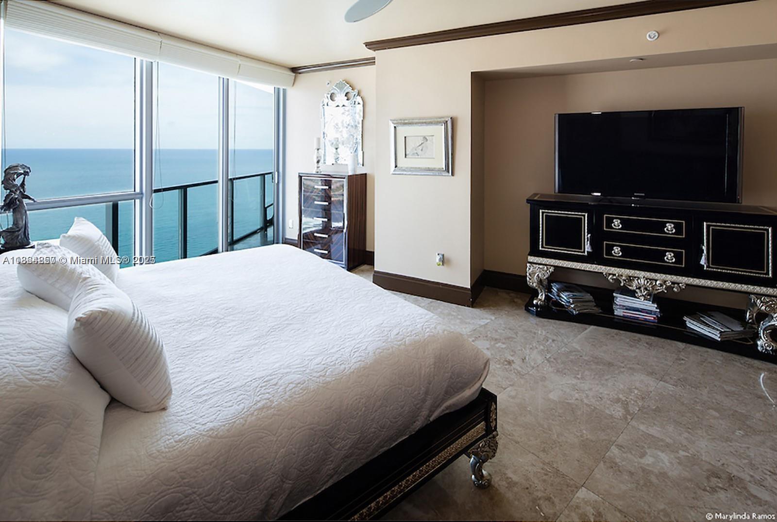 Photo of 3101 Ocean Dr  #2707, Hollywood, Florida, 33019 - 