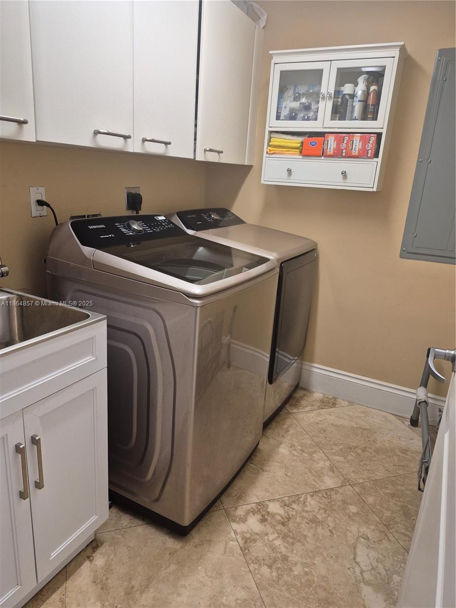 Photo of 3101 Ocean Dr  #2707, Hollywood, Florida, 33019 - 