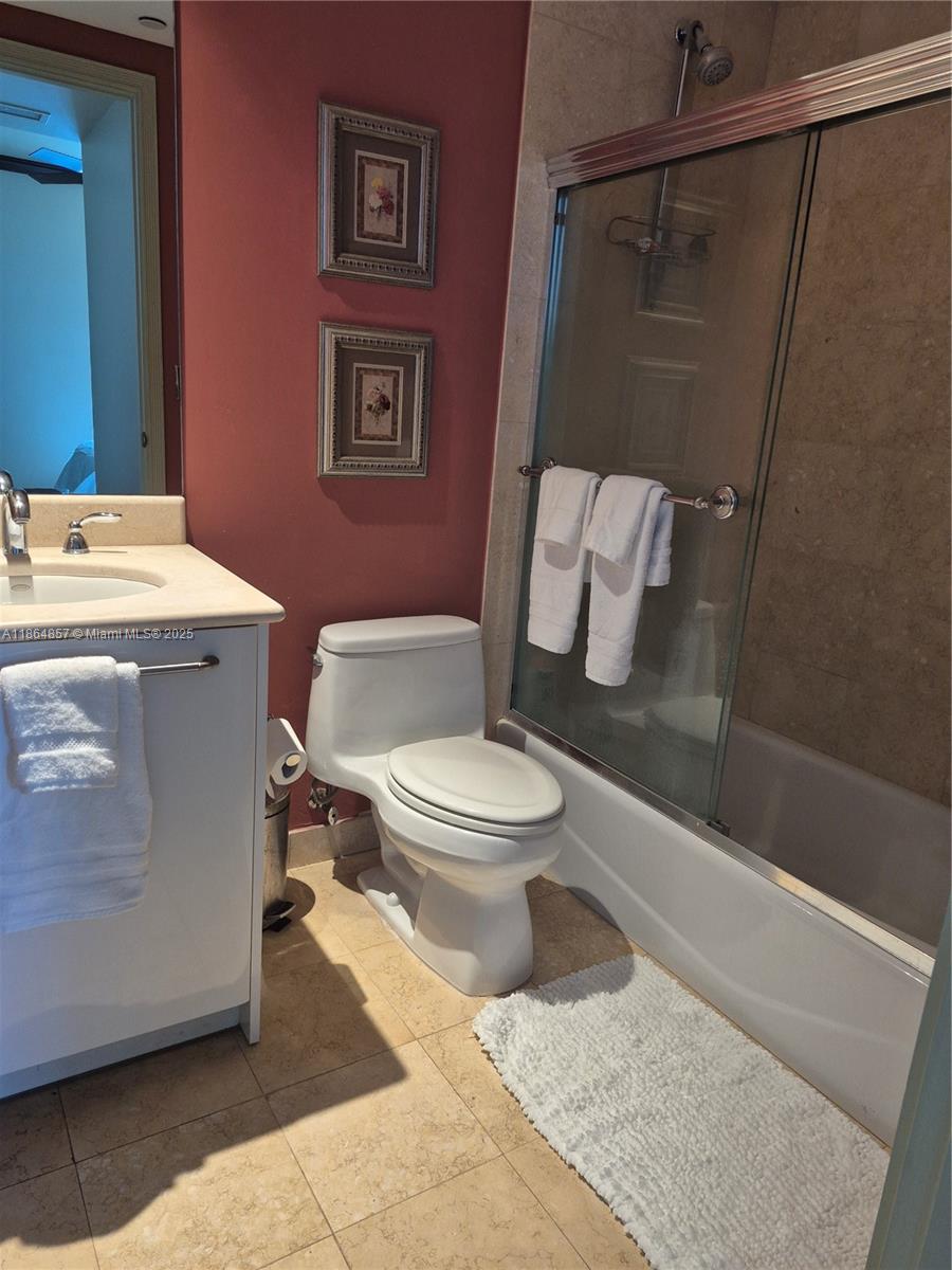 Photo of 3101 Ocean Dr  #2707, Hollywood, Florida, 33019 - 