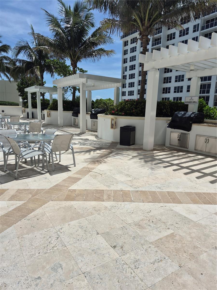 Photo of 3101 Ocean Dr  #2707, Hollywood, Florida, 33019 - 