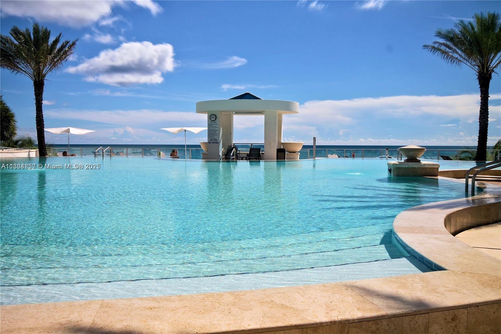 Photo of 3101 Ocean Dr  #2707, Hollywood, Florida, 33019 - 