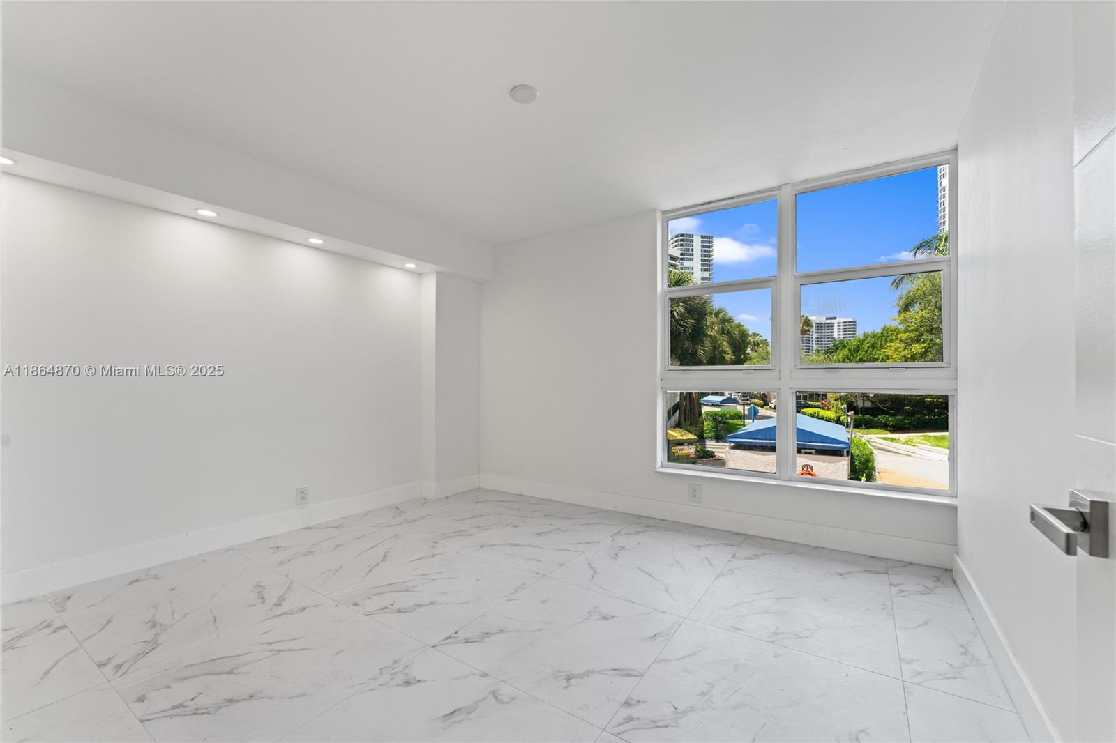 Photo of 19101 36th Ct  #206, Aventura, Florida, 33180 - 
