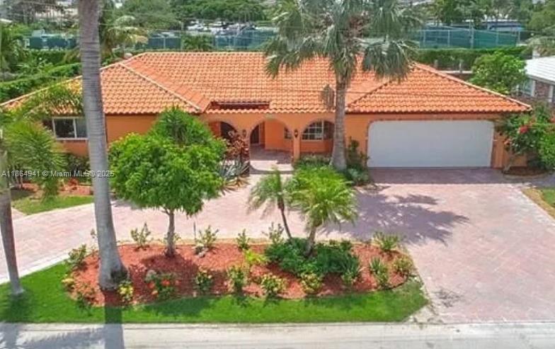 See details 4220 3 / 3 2603 sq. ft. $ 2025-08-25 0 Photo