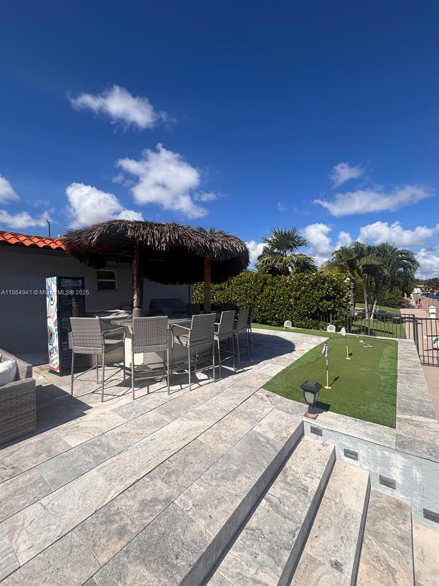 See details 4220 3 / 3 2603 sq. ft. $ 2025-10-20 0 Photo