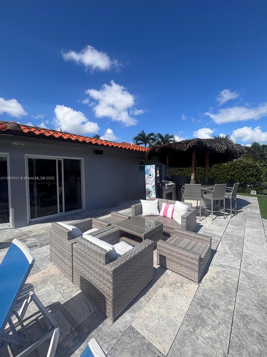 See details 4220 3 / 3 2603 sq. ft. $ 2025-10-20 0 Photo