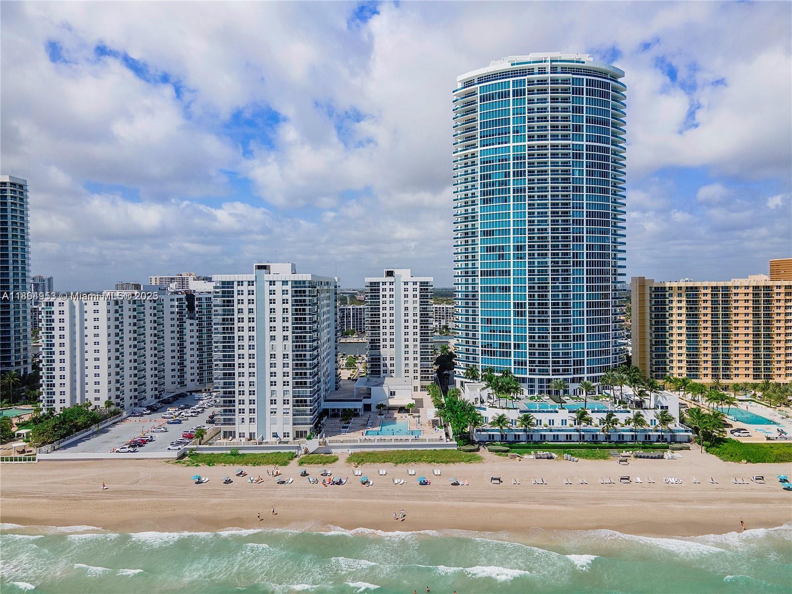 Photo of 2751 Ocean Dr  #PH08N, Hollywood, Florida, 33019 - 