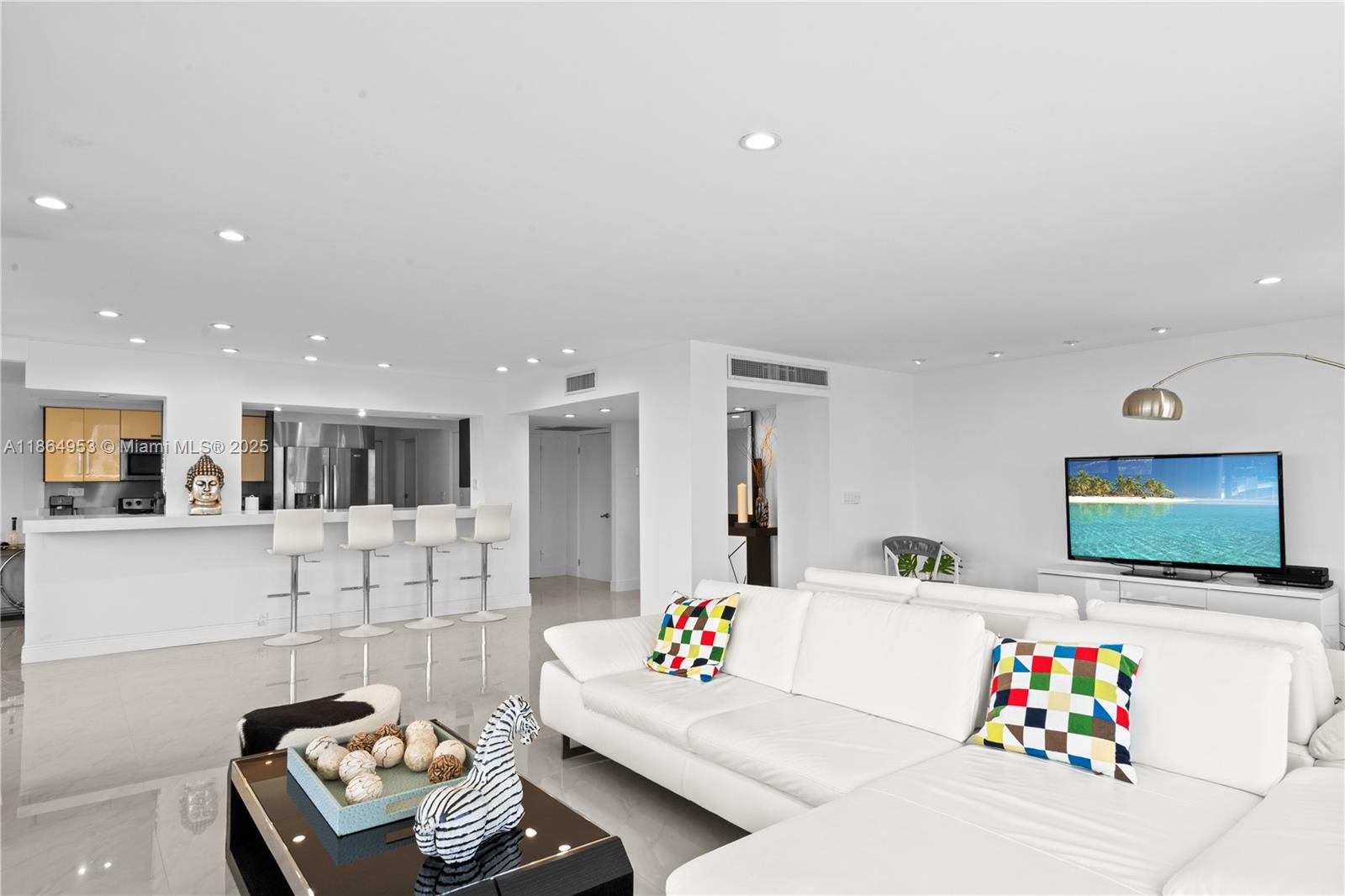 Photo of 2751 Ocean Dr  #PH08N, Hollywood, Florida, 33019 - 