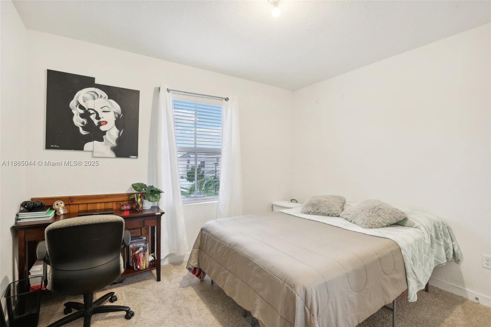 See details 754 3 / 3 1712 sq. ft. $ 2025-08-25 0 Photo