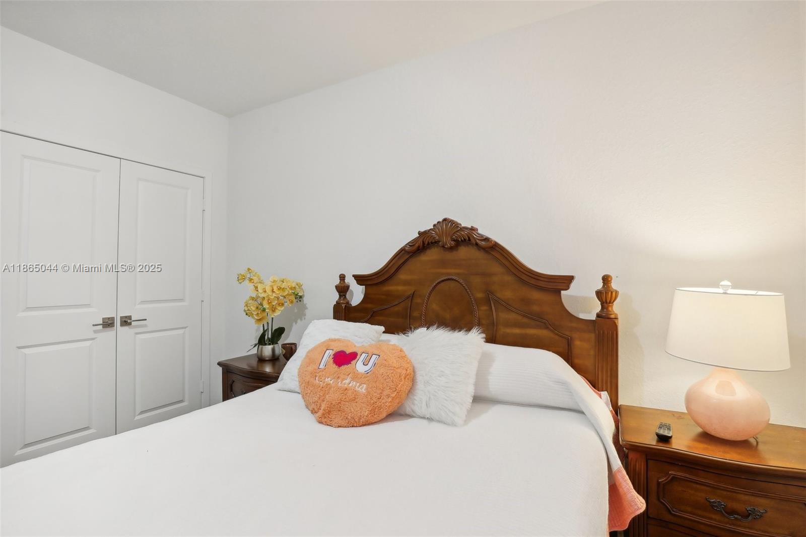 See details 754 3 / 3 1712 sq. ft. $ 2025-08-25 0 Photo