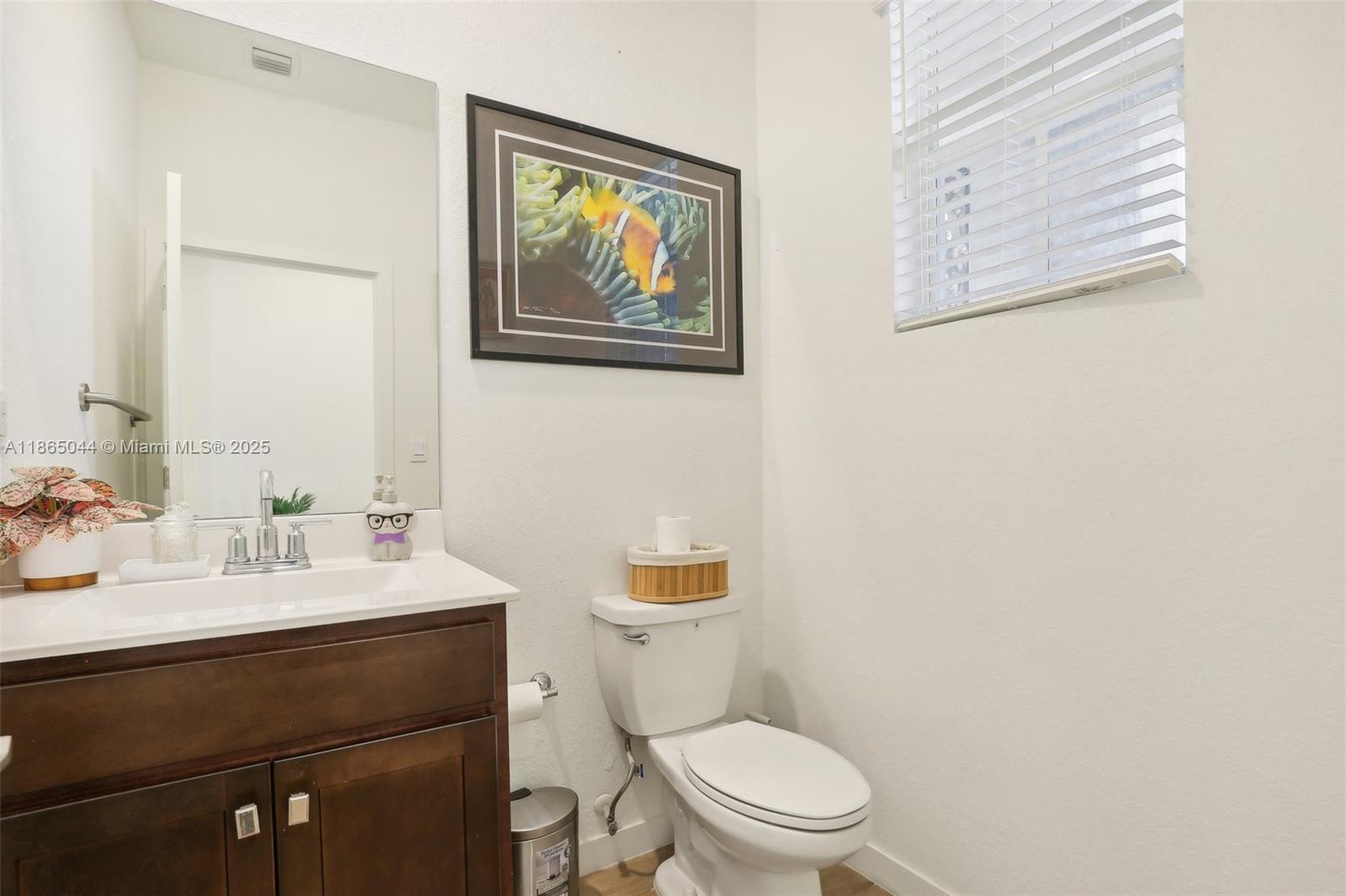 See details 754 3 / 3 1712 sq. ft. $ 2025-08-25 0 Photo