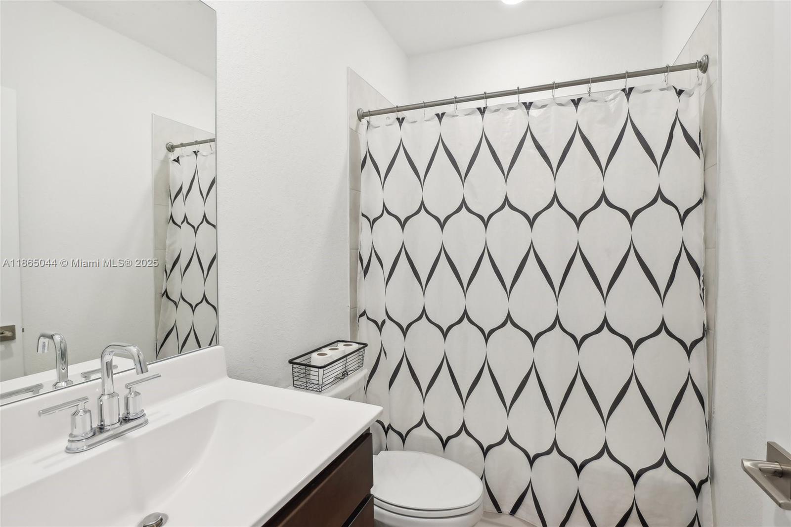 See details 754 3 / 3 1712 sq. ft. $ 2025-08-25 0 Photo