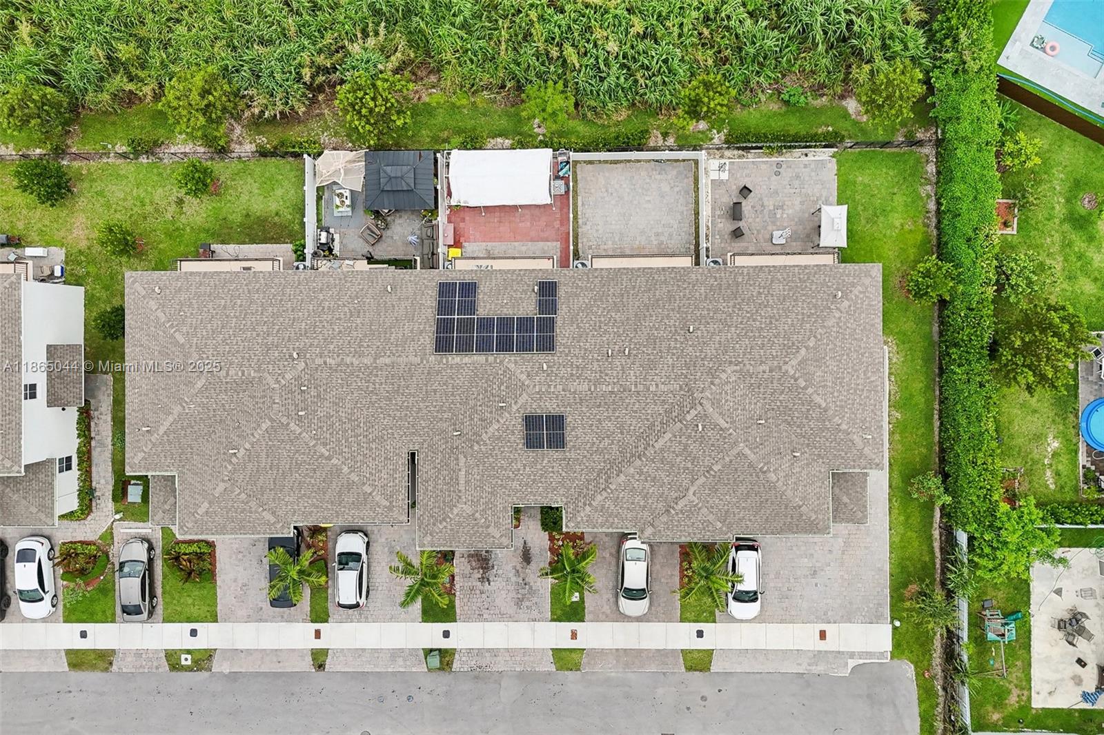 See details 754 3 / 3 1712 sq. ft. $ 2025-08-25 0 Photo
