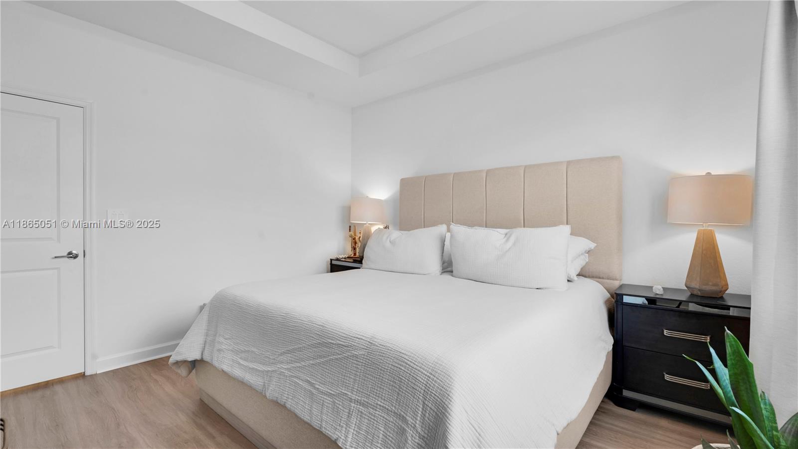 Подробнее 11922 3 / 3 1442 кв.футов $ 2025-08-25 0 Фото