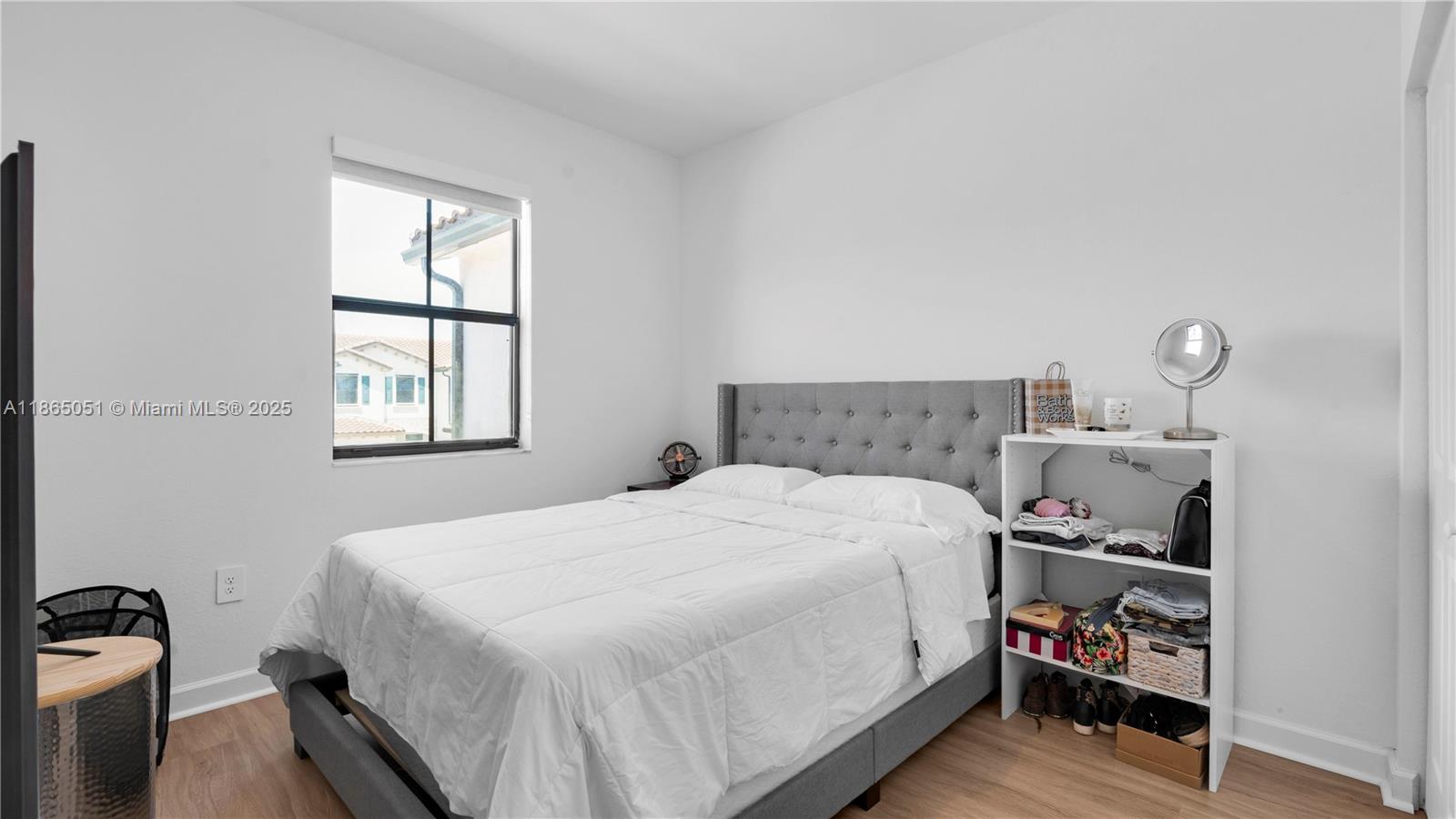 Подробнее 11922 3 / 3 1442 кв.футов $ 2025-08-25 0 Фото