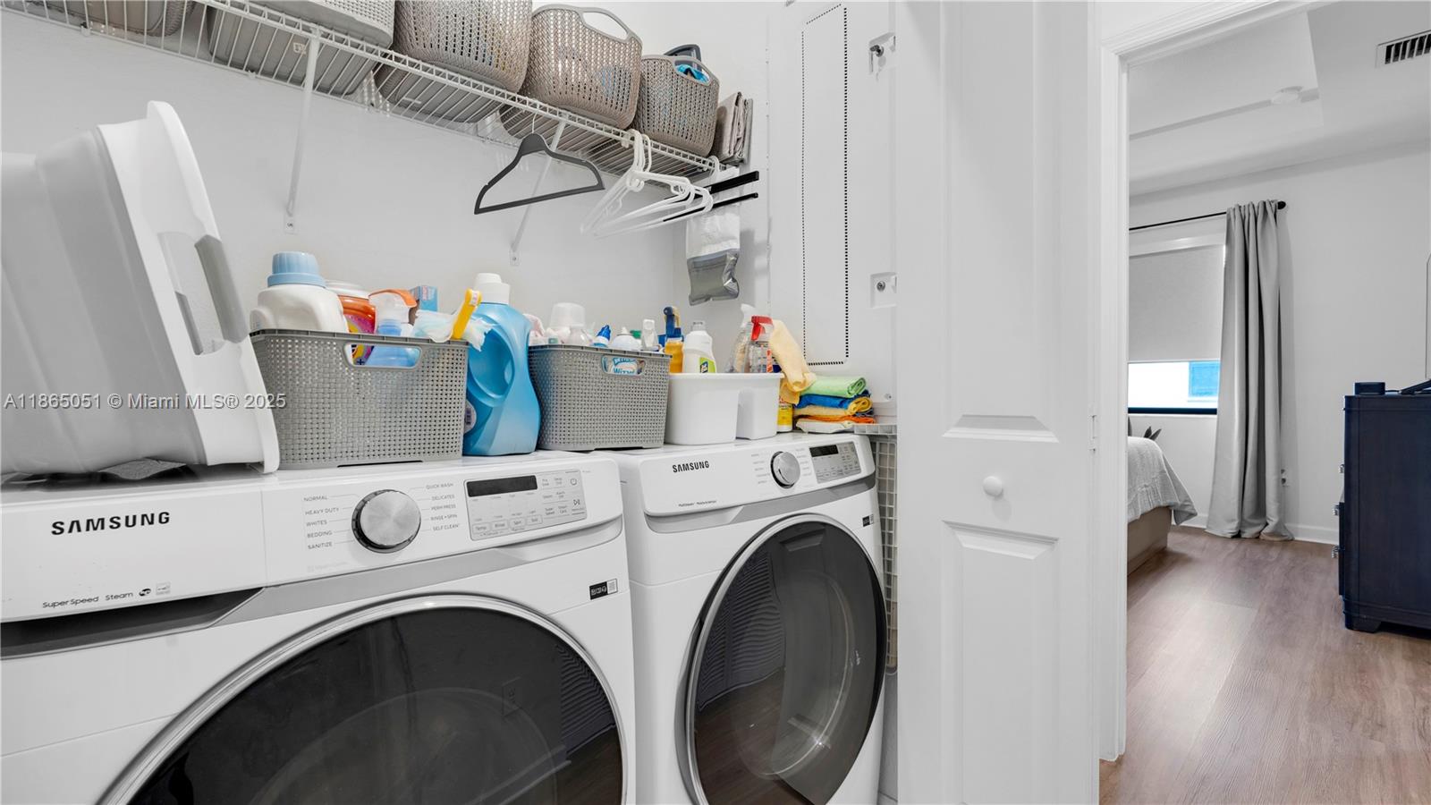 Подробнее 11922 3 / 3 1442 кв.футов $ 2025-08-25 0 Фото