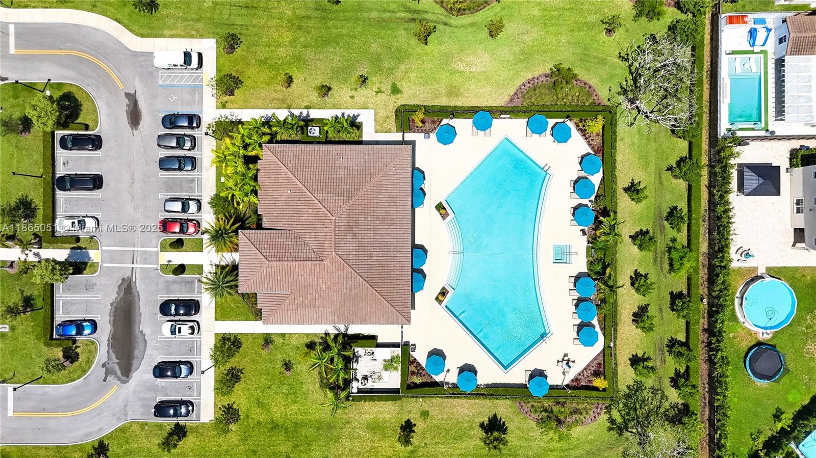 Подробнее 11922 3 / 3 1442 кв.футов $ 2025-08-25 0 Фото