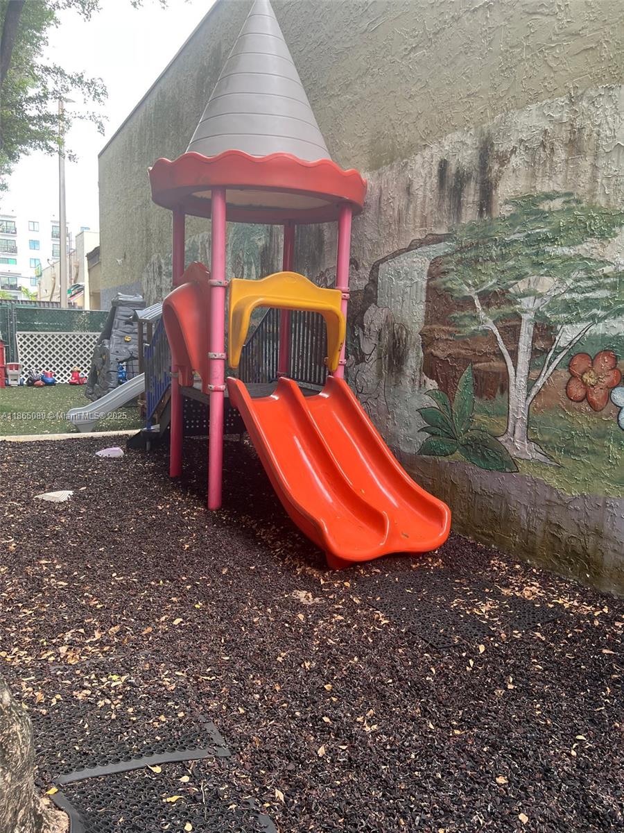 Подробнее / кв.футов $ 2025-09-09 0 Фото