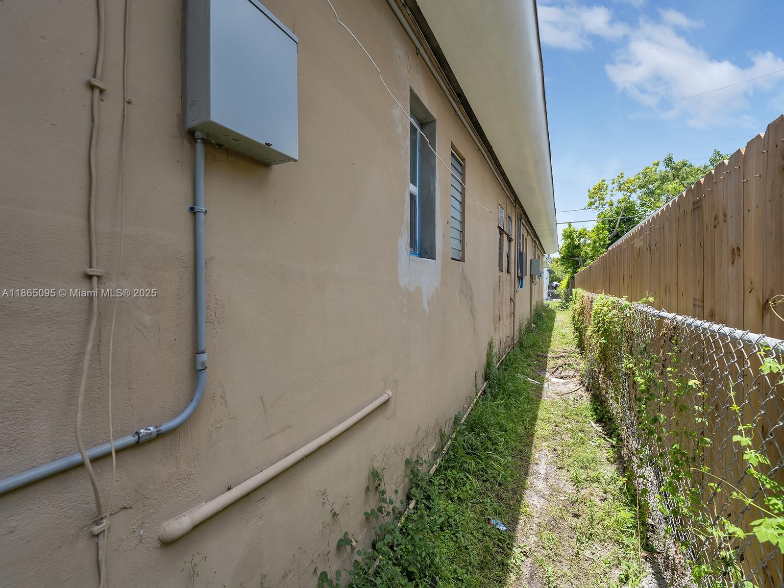   /   sq. ft. $ 2025-08-25 0 Photo