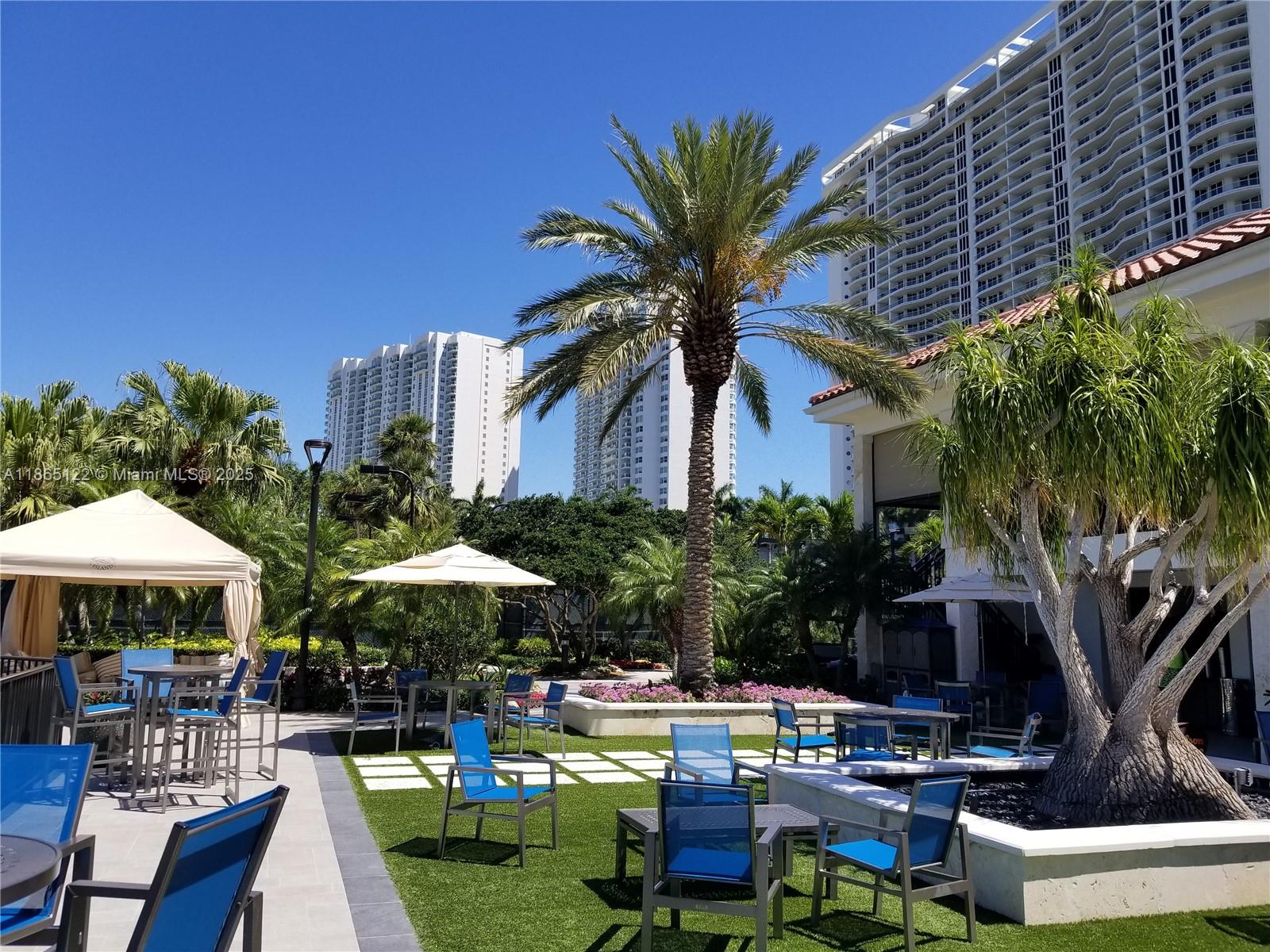 707 3 / 4 2840 sq. ft. $ 2025-08-25 0 foto