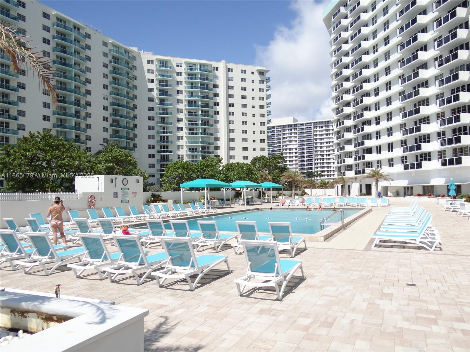 Photo of 3725 Ocean Dr  #607, Hollywood, Florida, 33019 - 