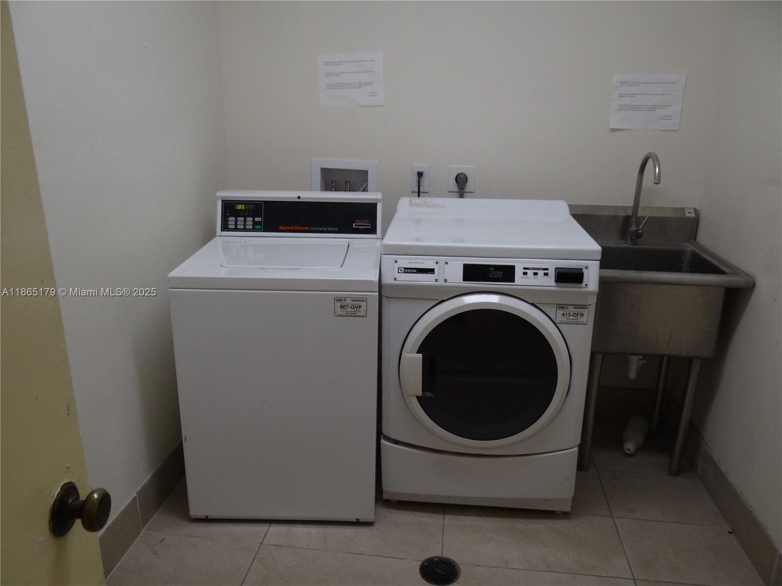 Photo of 3725 Ocean Dr  #607, Hollywood, Florida, 33019 - 
