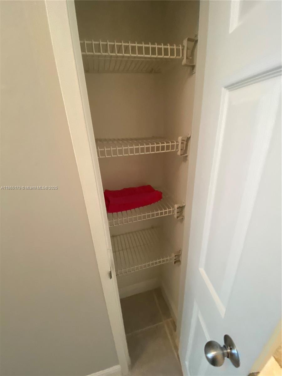 Photo of 3725 Ocean Dr  #607, Hollywood, Florida, 33019 - 