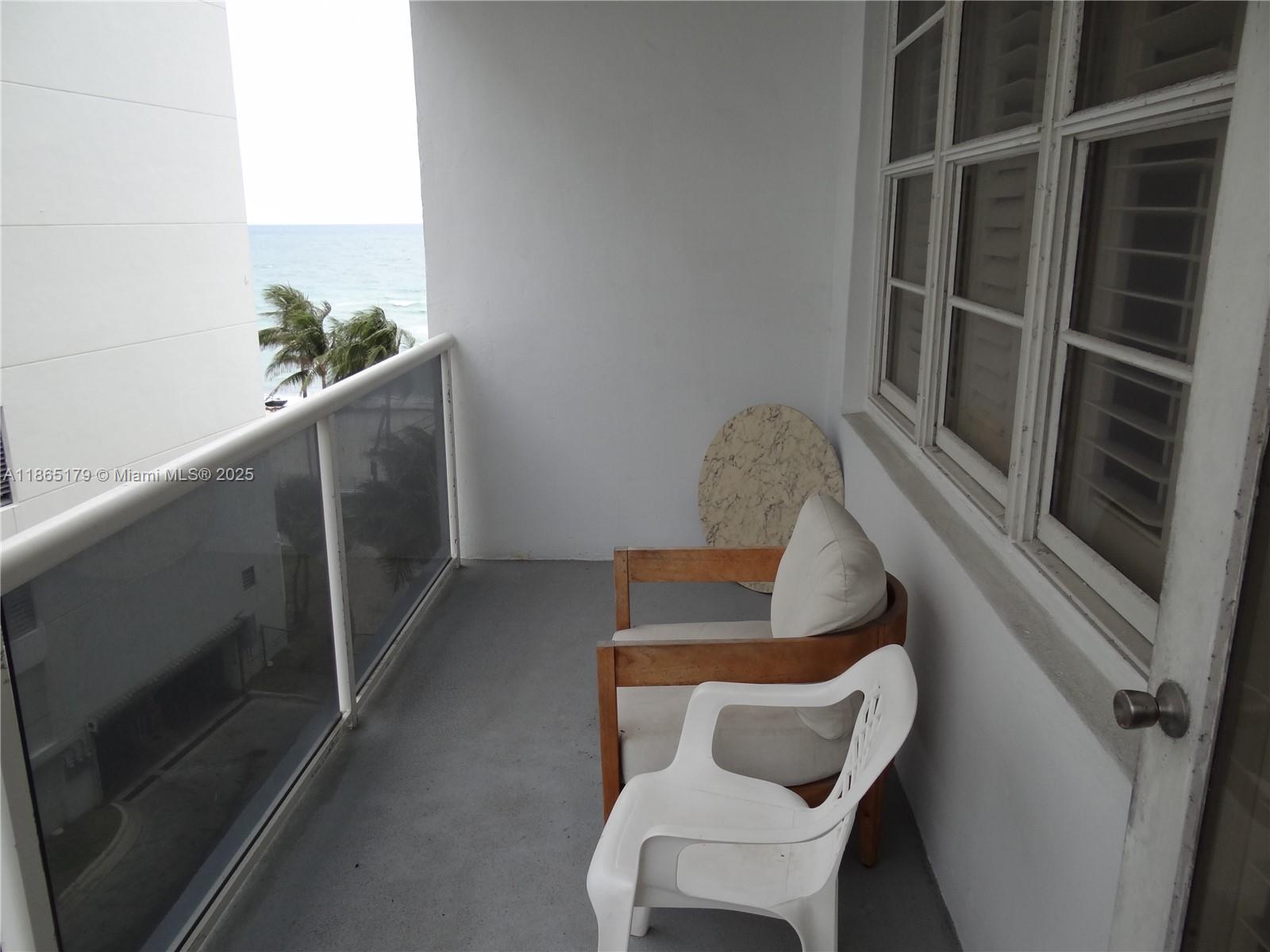Photo of 3725 Ocean Dr  #607, Hollywood, Florida, 33019 - 