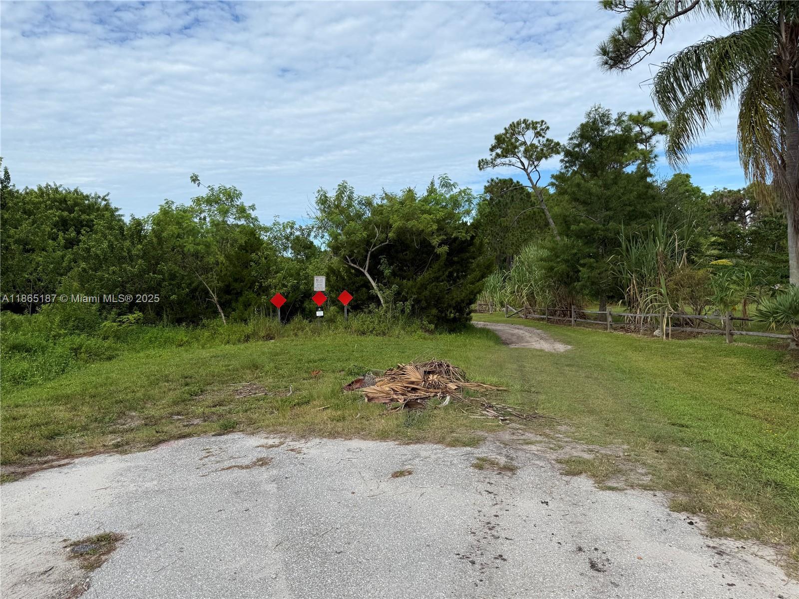 See details / sq. ft. $ 2025-08-25 0 Photo