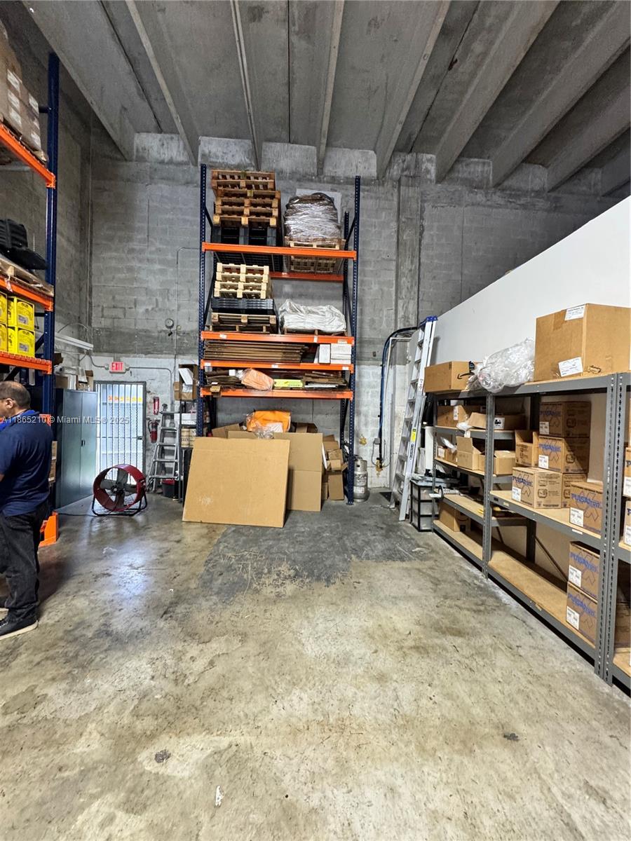 See details 3 / sq. ft. $ 2025-08-26 0 Photo