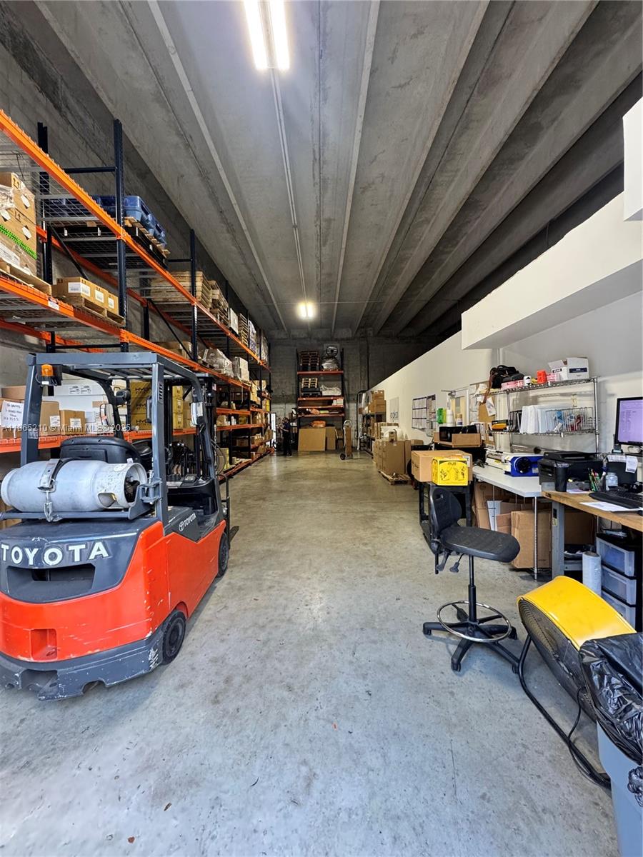 See details 3 / sq. ft. $ 2025-08-26 0 Photo