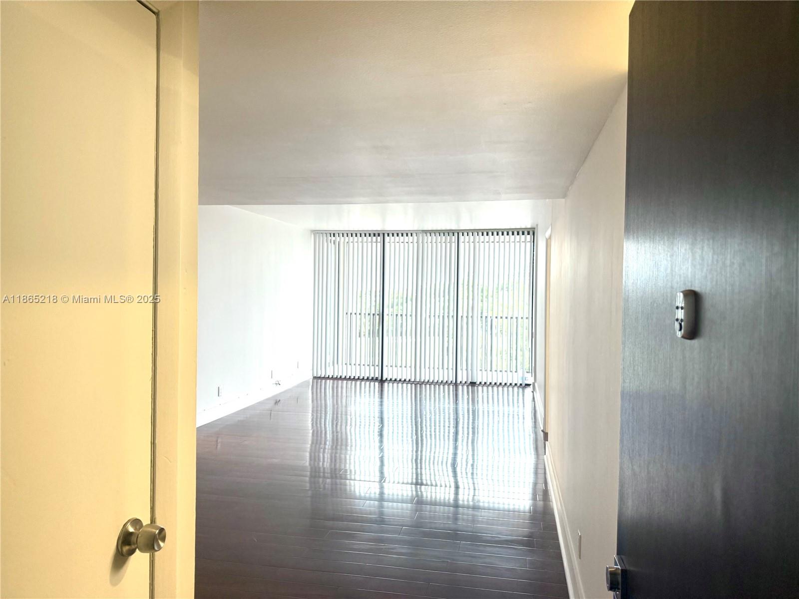 Photo of 20335 Country Club Dr  #502, Aventura, Florida, 33180 - 