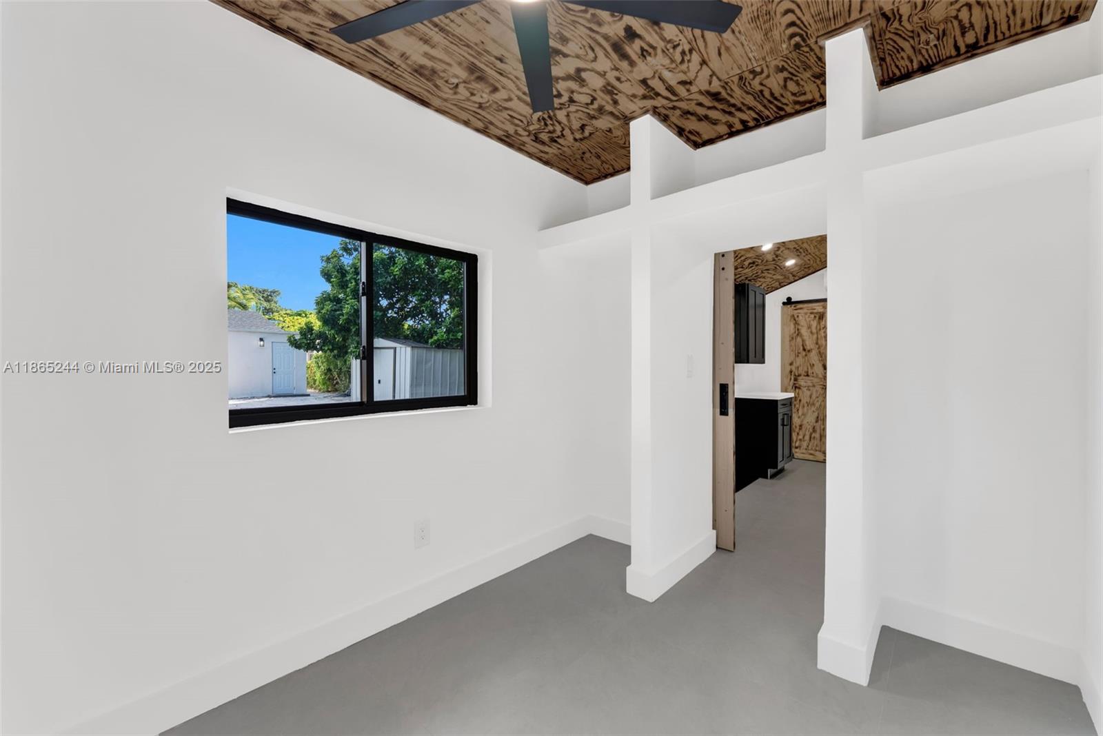 See details / 1612 sq. ft. $ 2025-08-25 0 Photo