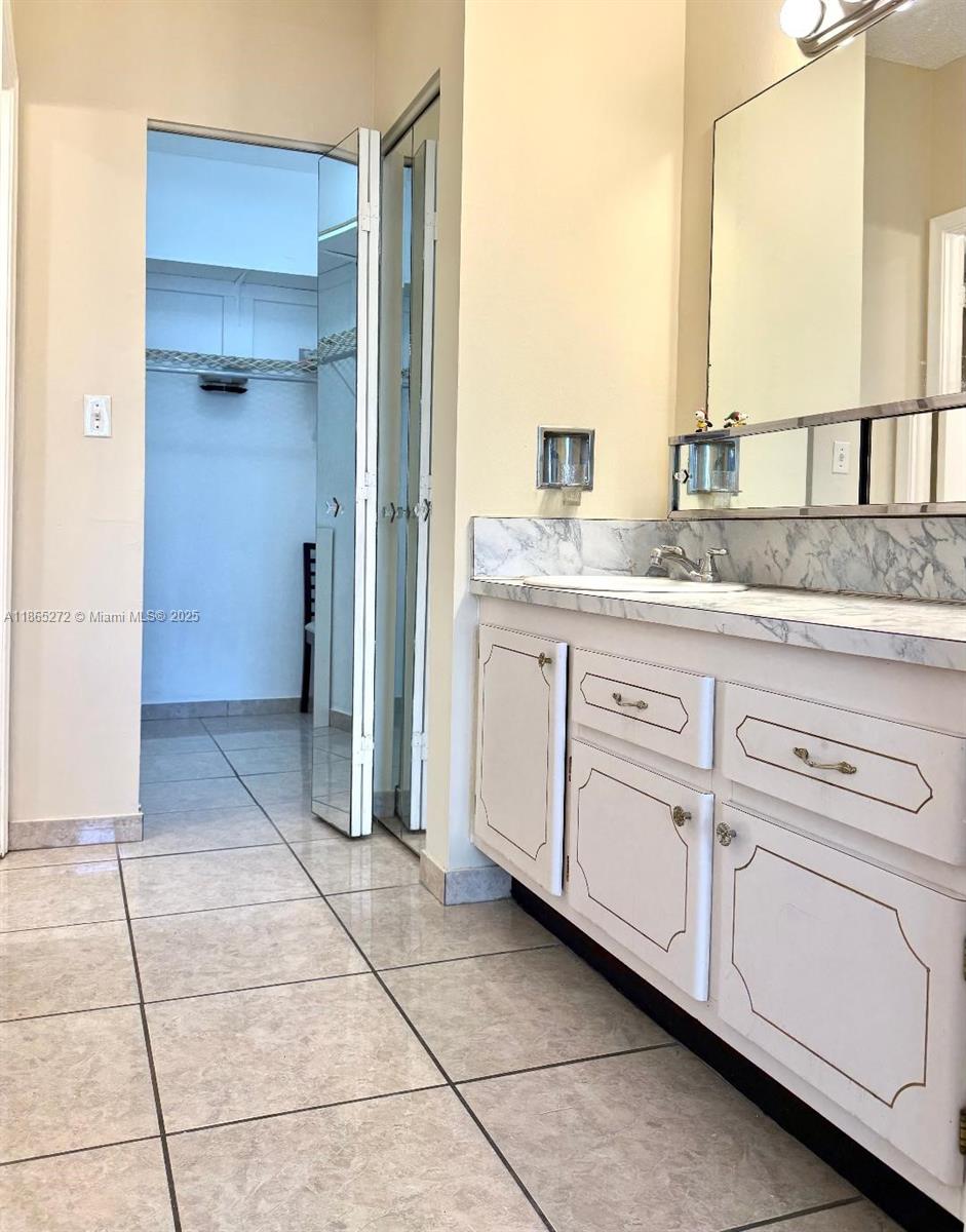 Photo of 1817 Ocean Dr  #PH27, Hallandale Beach, Florida, 33009 - Master Sink