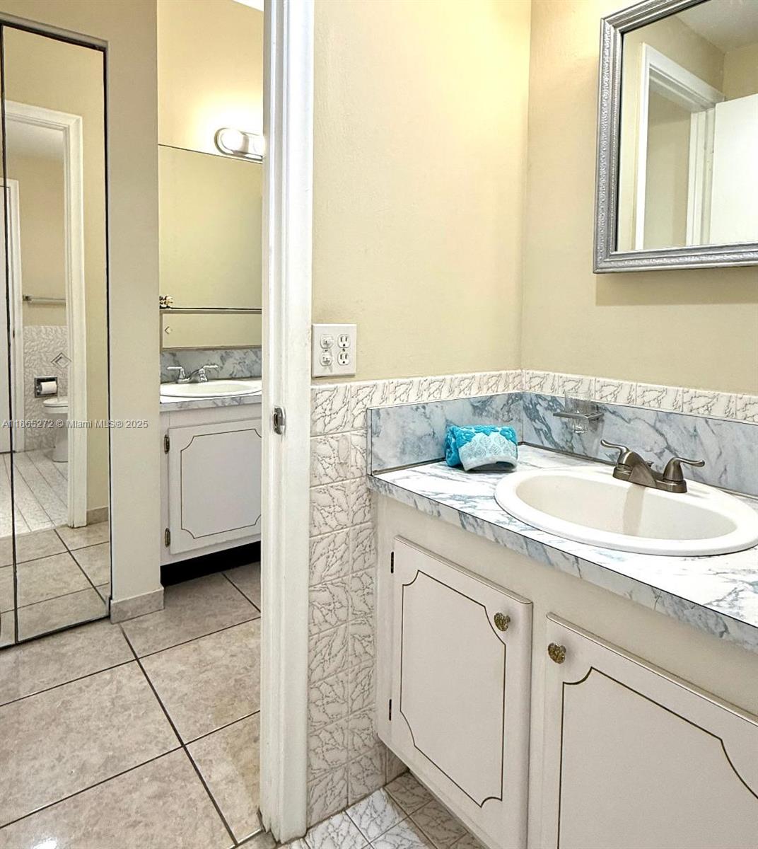 Photo of 1817 Ocean Dr  #PH27, Hallandale Beach, Florida, 33009 - 