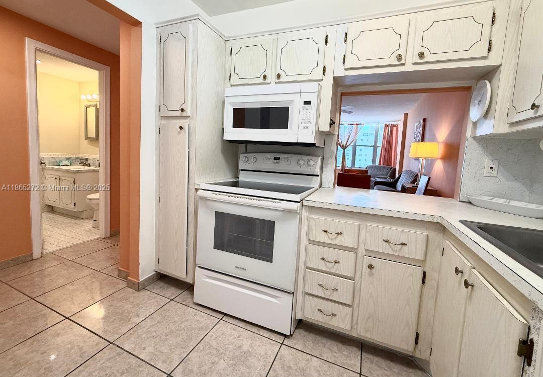 Photo of 1817 Ocean Dr  #PH27, Hallandale Beach, Florida, 33009 - 