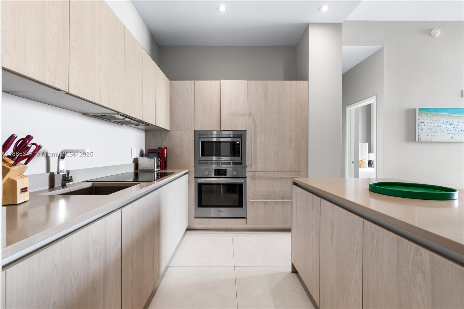 Ver detalles 702 1 / 1 802 sq. ft. $ 2025-08-25 0 foto