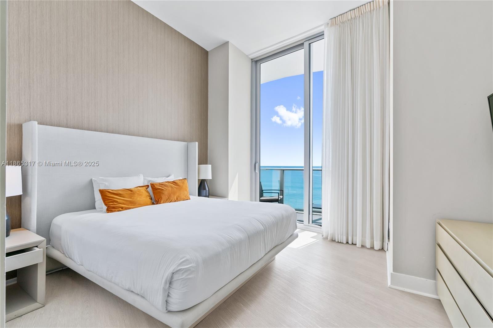 Ver detalles 702 1 / 1 802 sq. ft. $ 2025-08-25 0 foto
